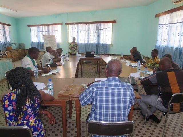 Pour pallier des violations des droits des personnes en détention: YMCA-Togo réunit les OSC autour d’une table ronde